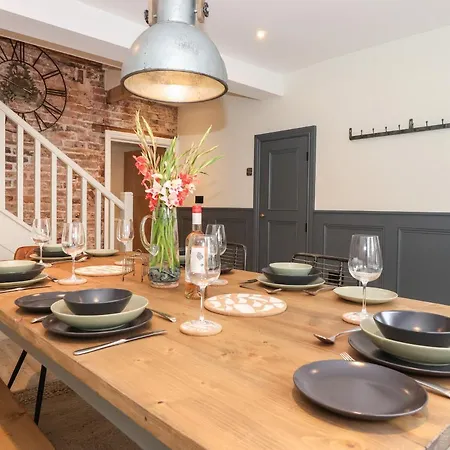 Fran's Nest ケズィック